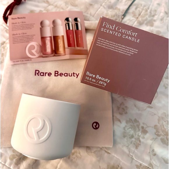 Rare Beauty by Selena Gomez Find Comfort Scented Candle NIB - Picture 3 of 7